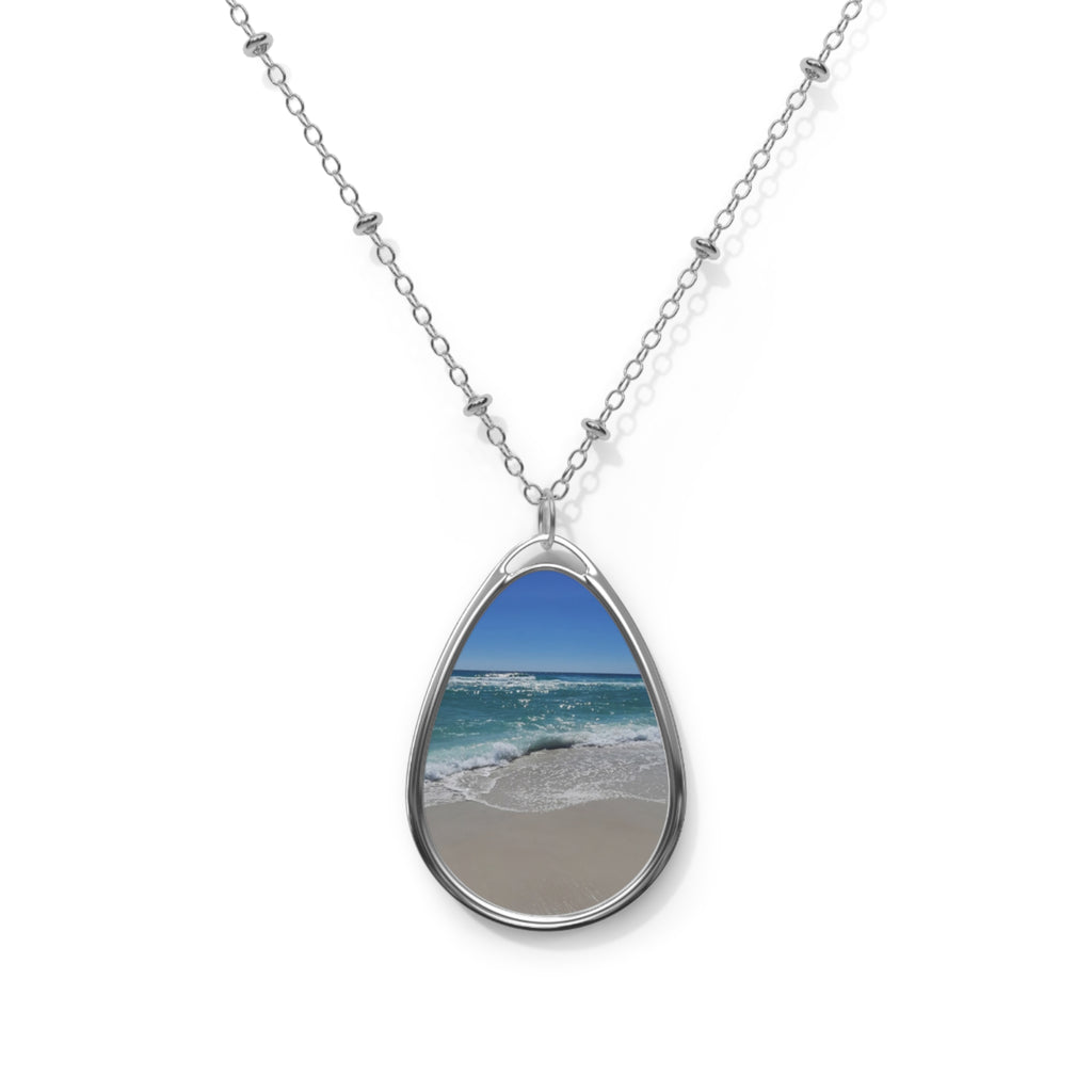 Beach-Themed Oval Necklace – Ocean Wave Pendant
