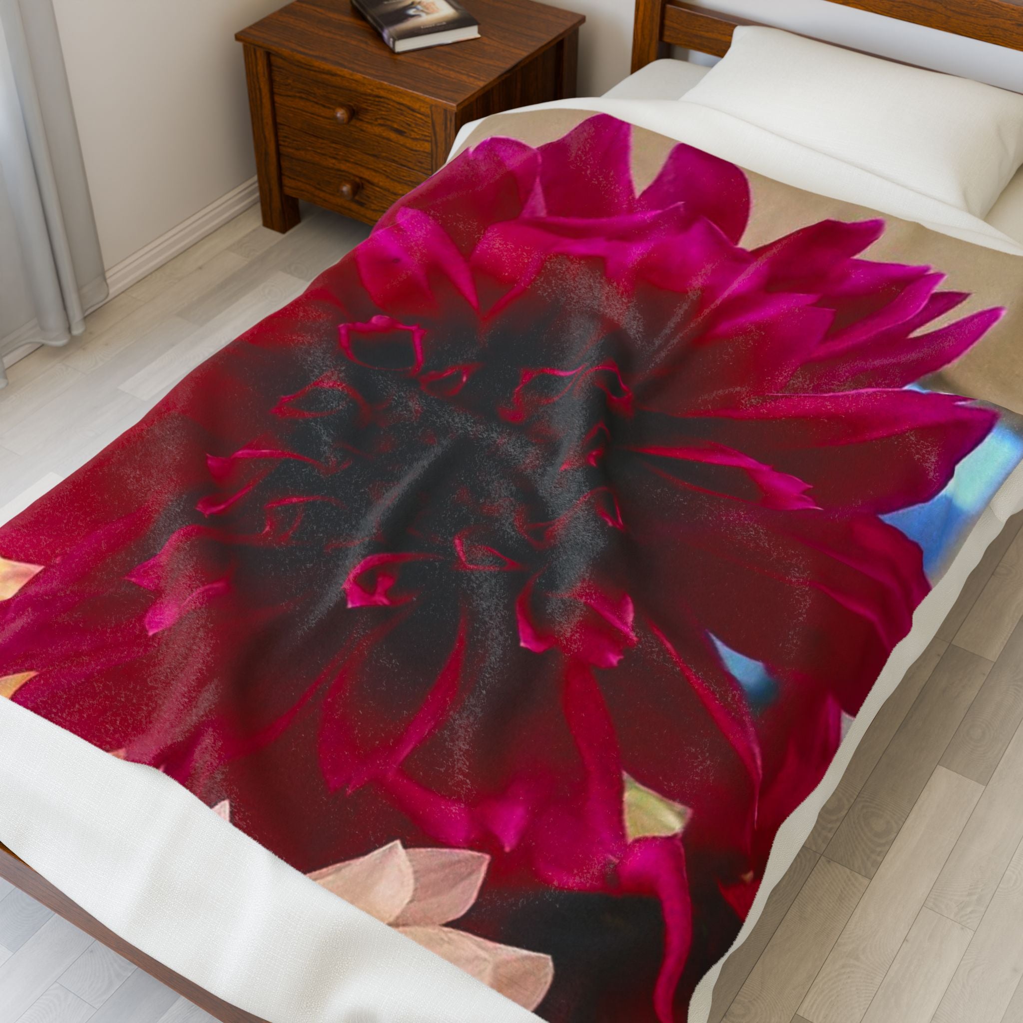Velveteen Plush Blanket — Deep Magenta Dahlia Floral Throw
