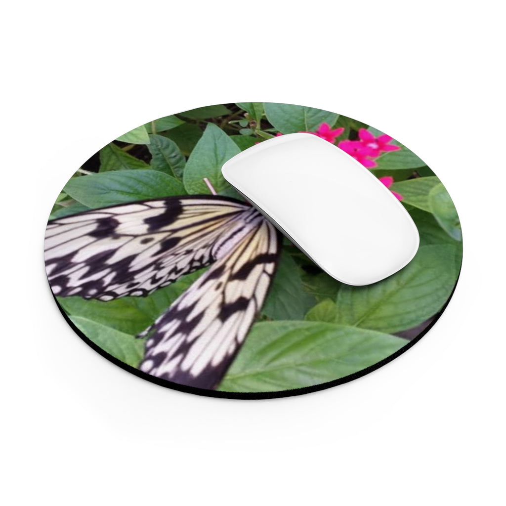Butterfly on Pink Flower Mouse Pad – Nature Desk Mat for Garden Lovers