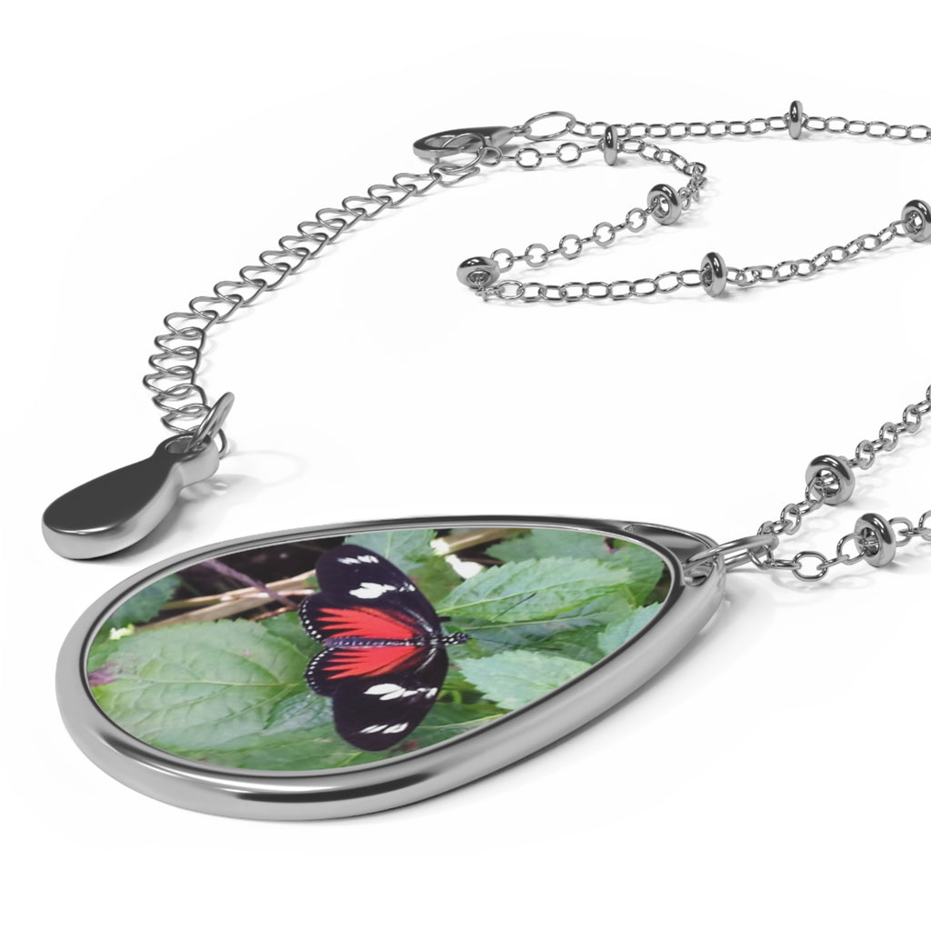 Butterfly Oval Necklace - Nature-Inspired Pendant for Everyday Elegance