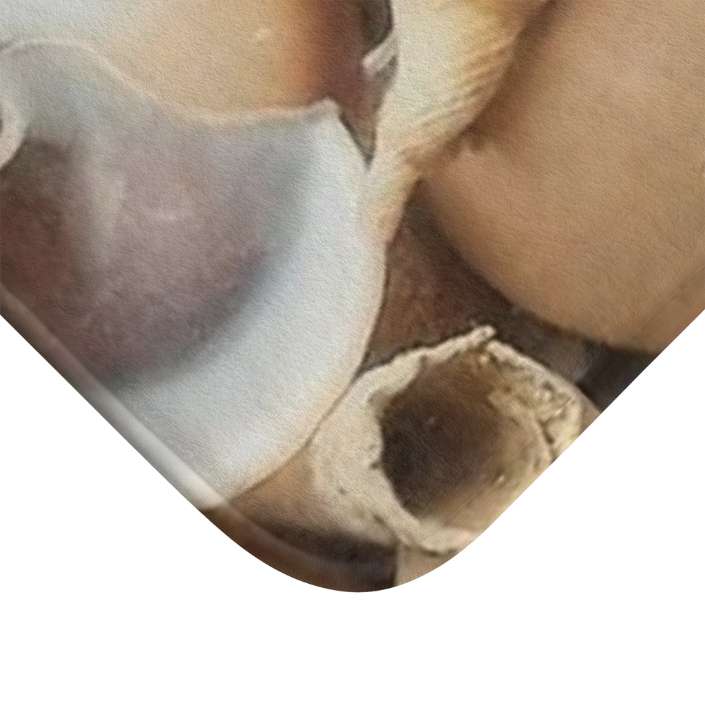 Seashell Beach Bath Mat — Nautical Coastal Bathroom Rug