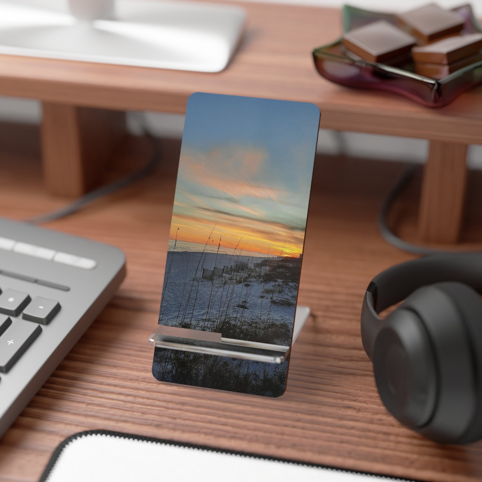 Sunset Beach Phone Stand — Mobile Display Stand for Smartphones